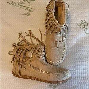 Fringed Tan Women Shoes